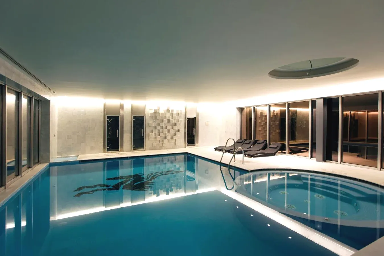 HD | Duecitânia Design Hotel espaço de spa com piscina interior em Penela HD | Duecitânia Design Hotel espaço de spa com piscina interior em Penela