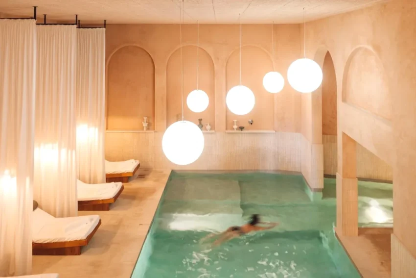 The Rebello Hotel & Spa - Small Luxury Hotels Of The World em Vila Nova de Gaia piscina interior aquecida com spa